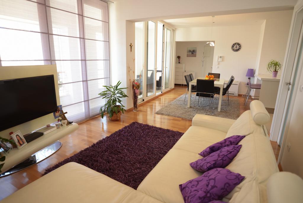 Base Bridge Apartment - Zadar City Centre - Free Parking Buitenkant foto