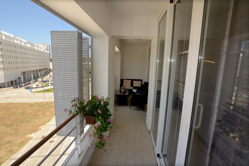 Base Bridge Apartment - Zadar City Centre - Free Parking Buitenkant foto