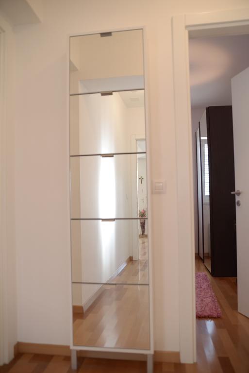 Base Bridge Apartment - Zadar City Centre - Free Parking Buitenkant foto